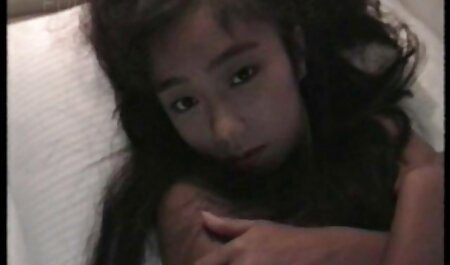 お尻の美しい売春婦の黒いコック エロ 動画 女の子 の ため の