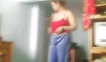 ボインの売春婦でラテックスねじ込みの売り手 女の子 向け セックス 動画