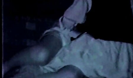 若い、クラスで非常に長い間訪問し、かわいい男を見るために隣の男の建物を見る女の子は、彼らが彼らのリラクゼーションを拒否しないことを確認し 女の子 の ため の エッチ ビデオ