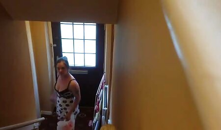黒人男性は階段の肛門と膣に美しさのコックを膨らませる 女の子 専用 無料 エロ 動画