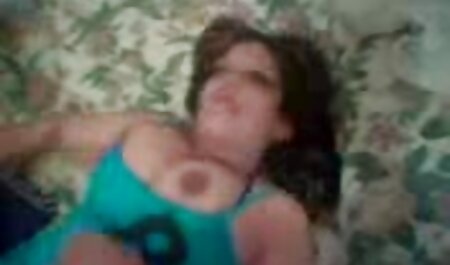 赤毛の雌犬の女性はブロンドの膣を舐め、そして男は非常に背が高くなった 女の子 の ため エッチ 動画