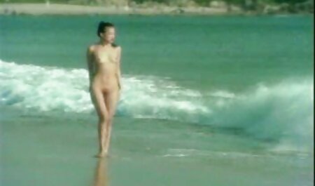 二つのレズビアンの長い足弄滑りとディルドと舌 女の子 が 見る エッチ 動画